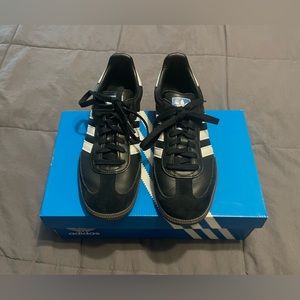 ADIDAS SAMBAS MENS SIZE 7